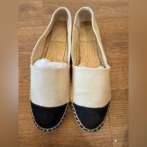 Tory Burch Women's Black and Cream Espadrilles